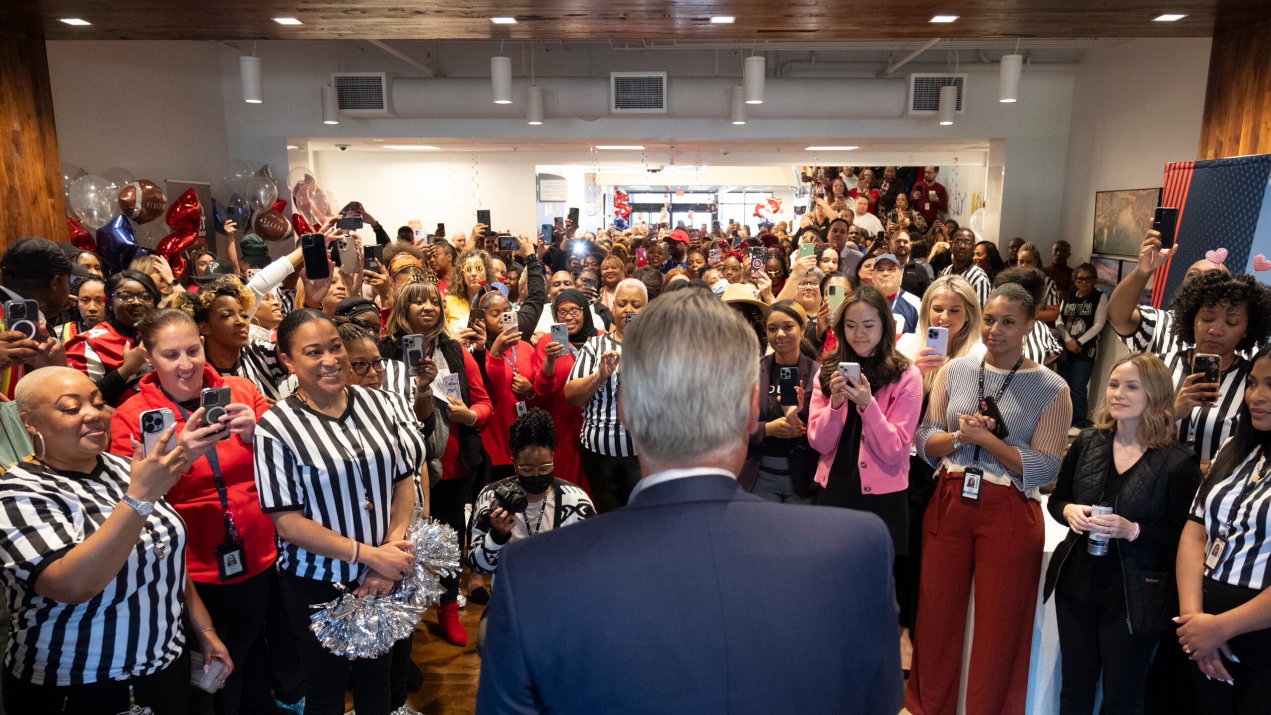 Delta Air Lines rewards employees with $1.3 billion